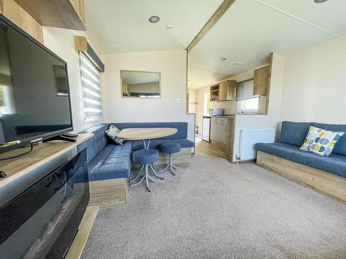 Parque de Campismo Modern Caravan At Broadland Sands In Suffolk, Sleeps 6 Ref 20256bs